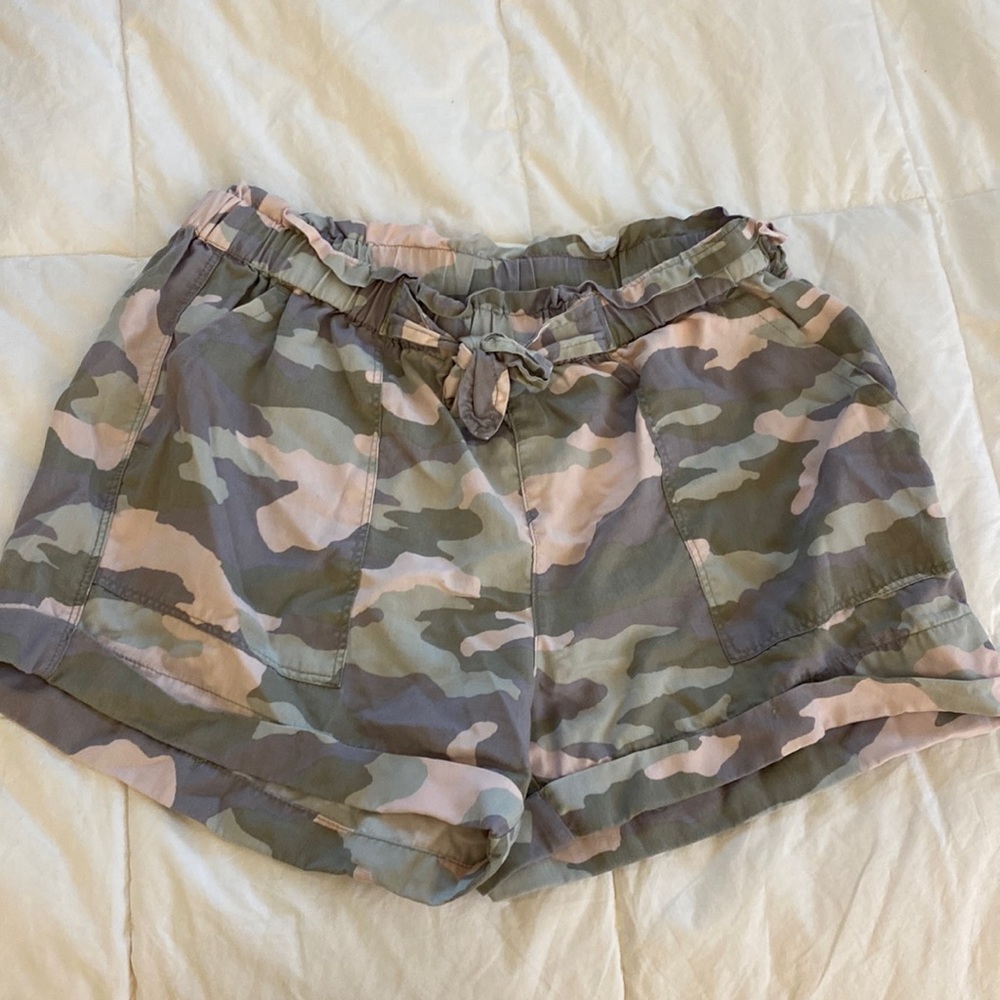 AERIE CAMO LOUNGE SHORTS